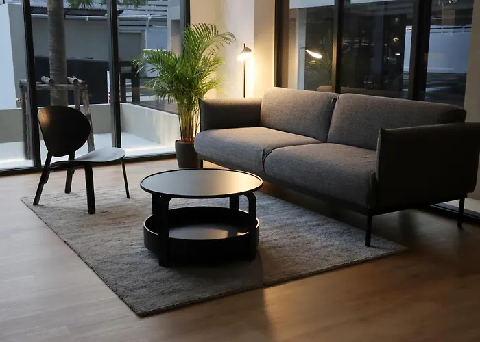 Hotel Utd8 And 3*