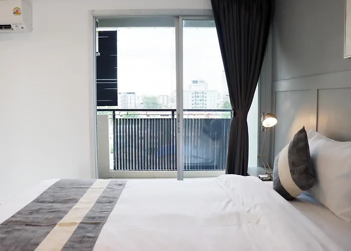 Hotel Utd8 And 3*