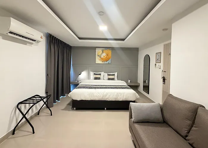 Hotel Utd8 And 3*